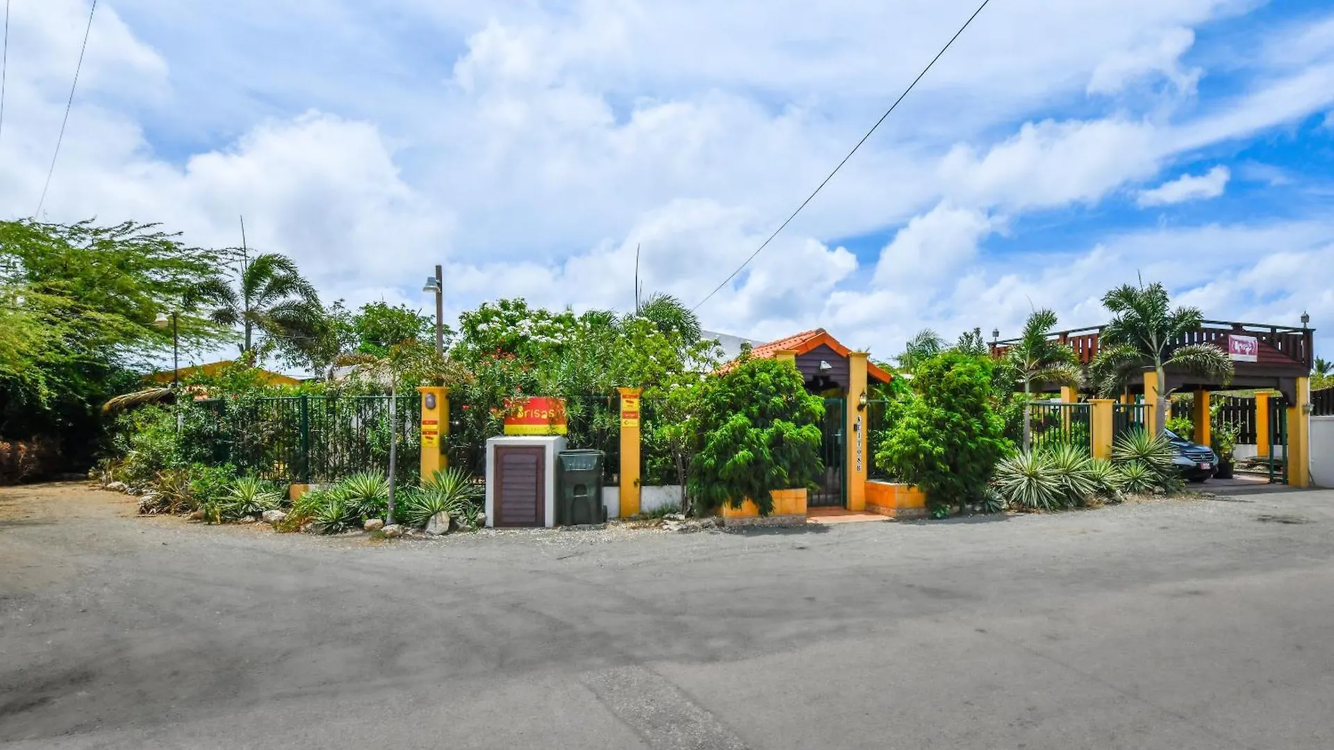 Brisas Studio Apartments (Adults Only) 팜비치 0*,