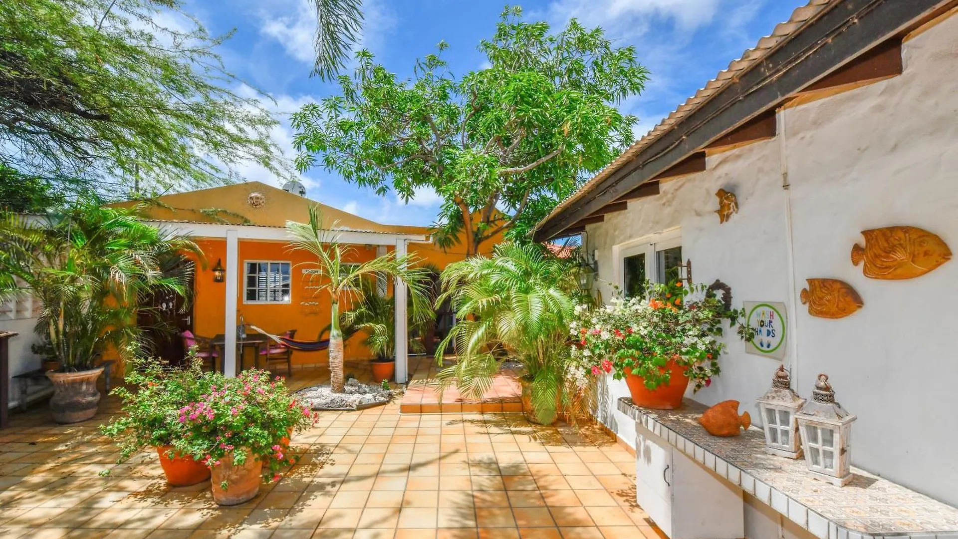 Brisas Studio Apartments (Adults Only) Palm Beach